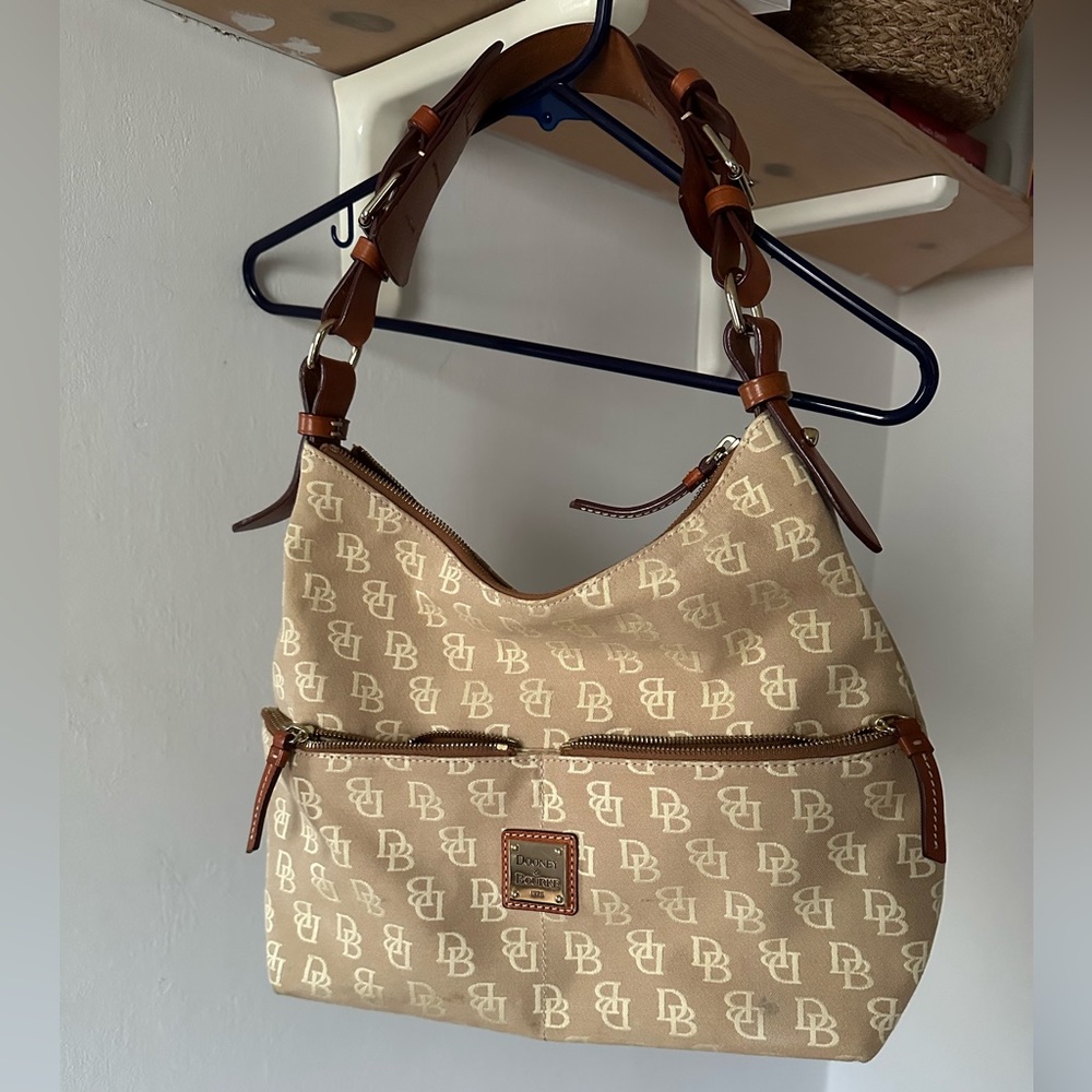 Dooney & Bourke Bag